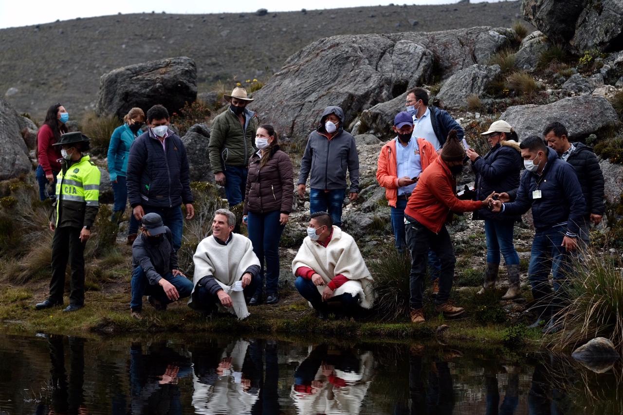 Trabajamos con las comunidades en la protección de los páramos