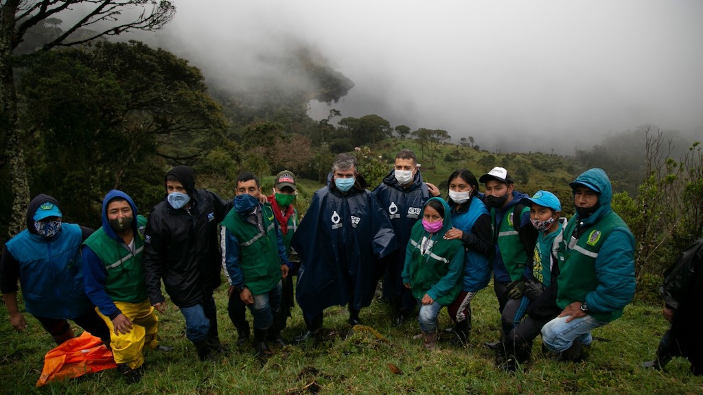 Con siembra de palma de cera, MinAmbiente realizó recorrido por Páramo Las Tinajas
