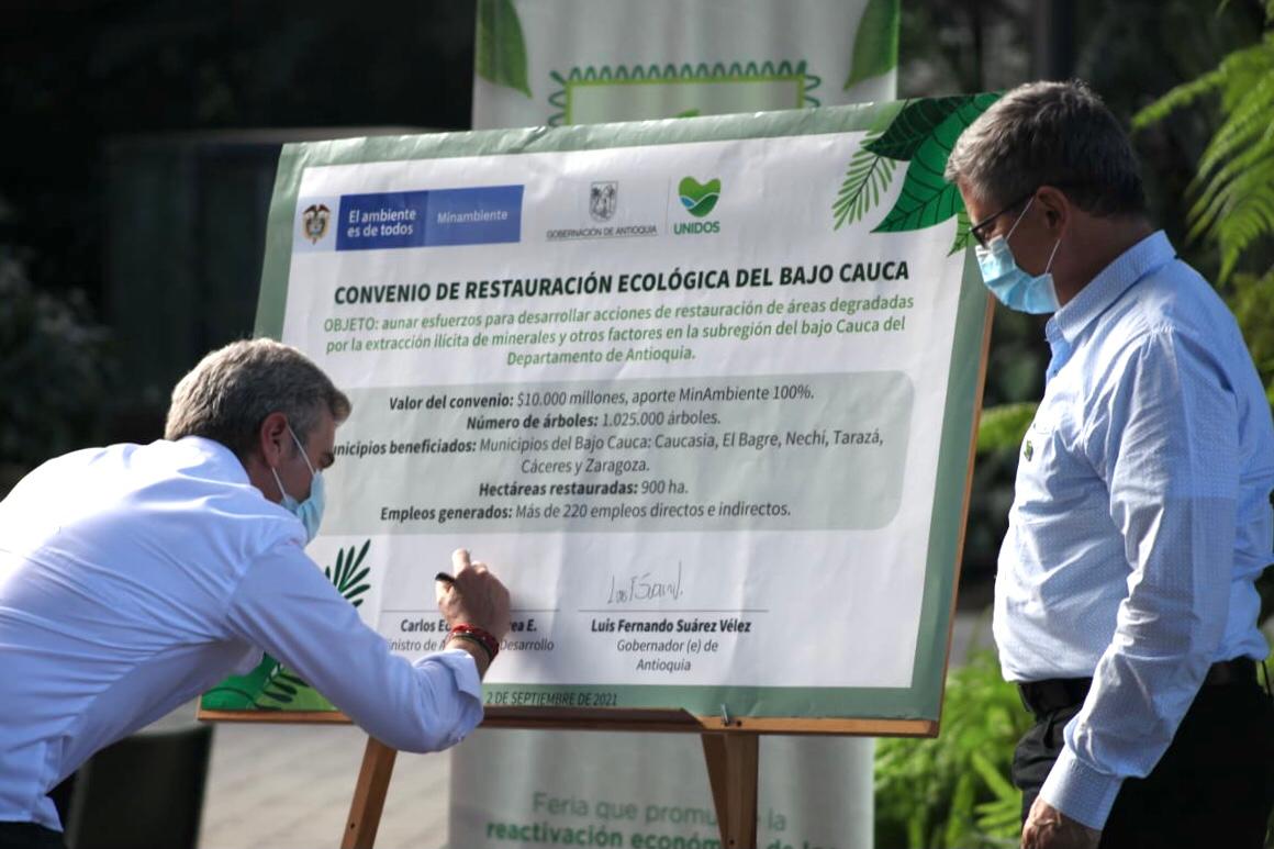El Minambiente aporta $10.000 millones para la restauración ecológica en el Bajo Cauca antioqueño