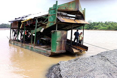 Nuevo golpe propinan las autoridades a la minería ilegal en el río Atrato