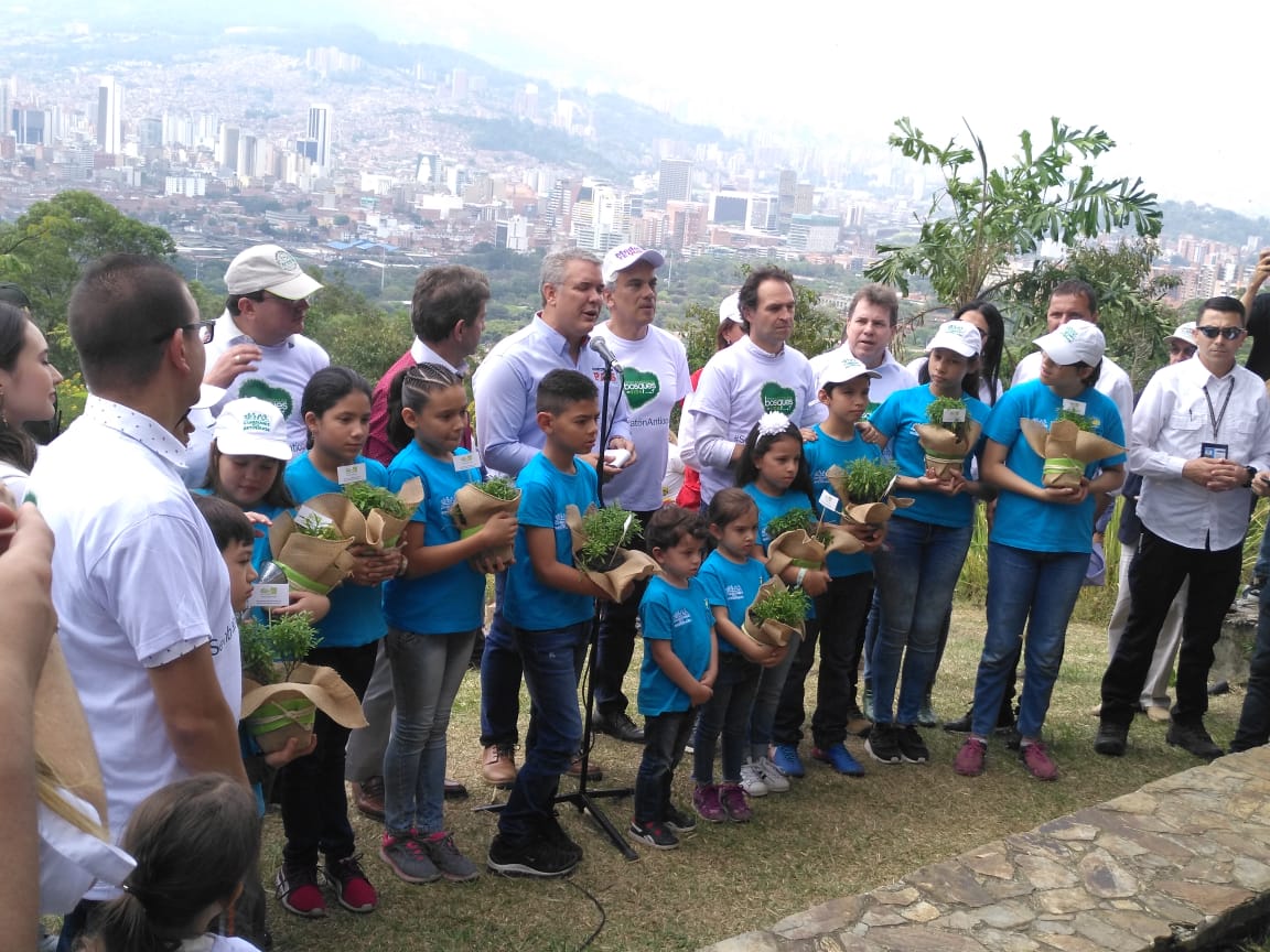 ¡Antioquia superó la meta! 400.000 árboles fueron sembrados en el departamento