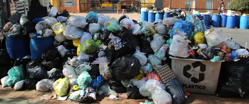 “Bogotá debe ser más ambiciosa en el reciclaje y separación en la fuente”: Ministro de Ambiente