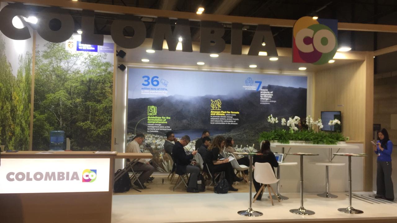 Iniciativas colombianas de indígenas, campesinos y empresas, marcan las primeras jornadas de COP25 en Madrid