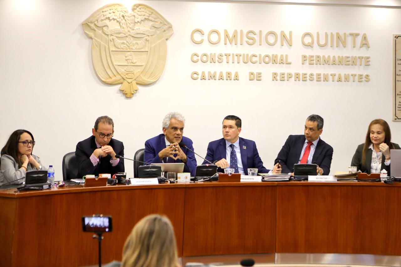 MinAmbiente reiteró que el ‘aleteo’ está prohibido en Colombia
