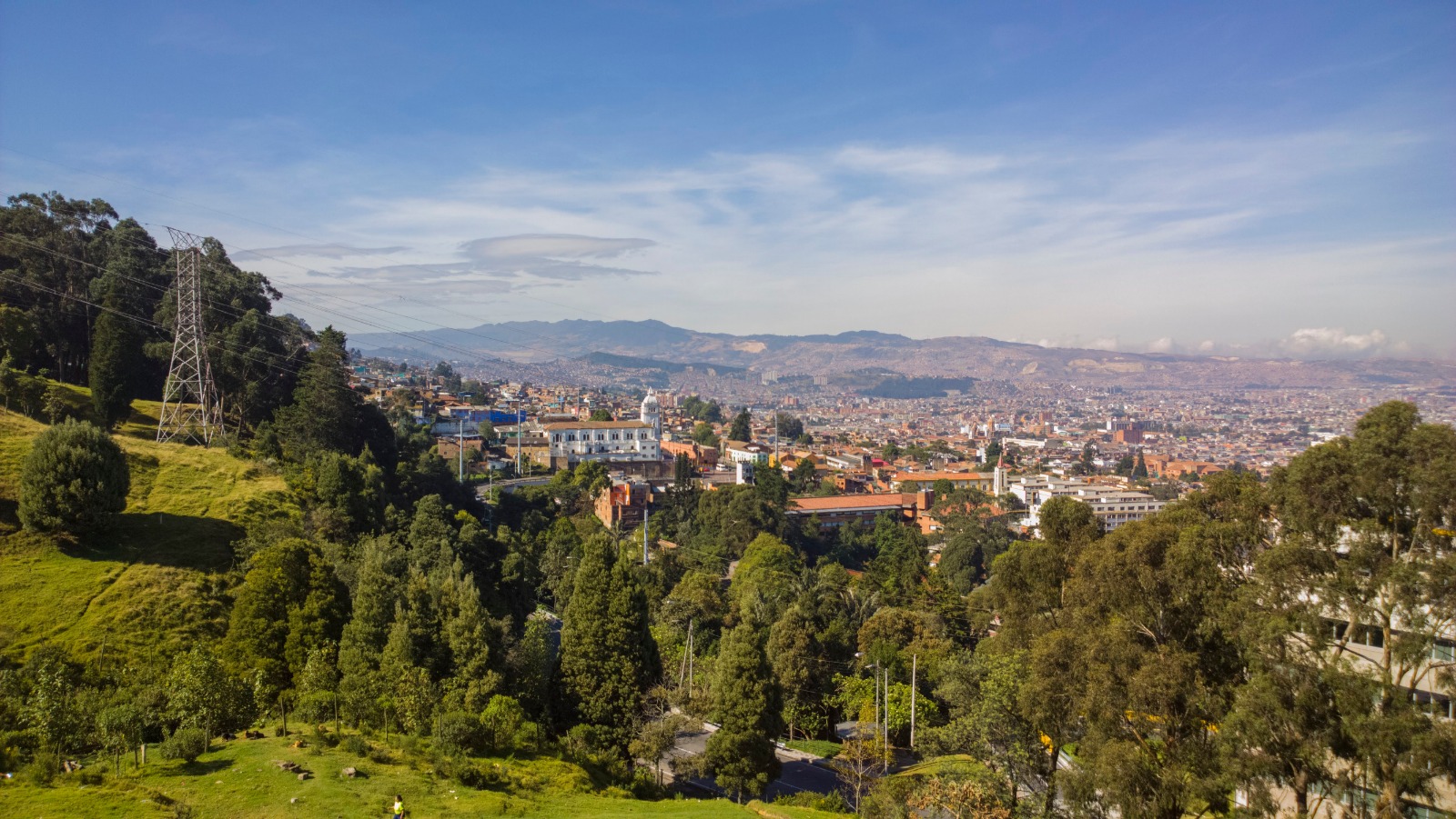 En una sola publicación Minambiente reúne a 26 expertos sobre gestión ambiental urbana