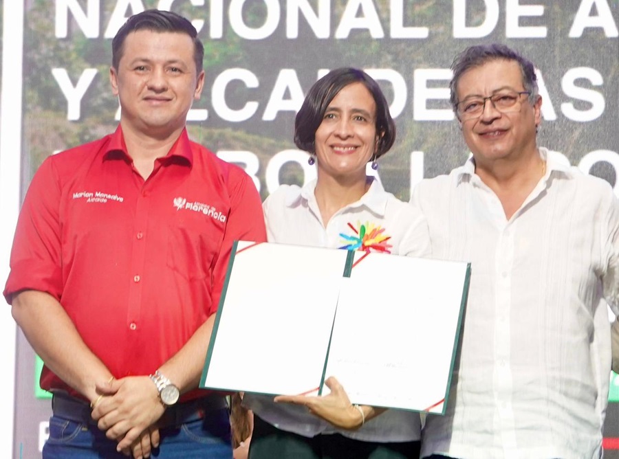 Alcaldes del país firman acuerdo por la Paz con la Naturaleza