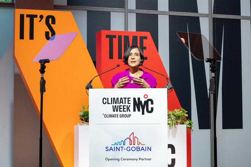 La transición climática requiere un nuevo sistema económico que se adapte a los ciclos de la naturaleza: Susana Muhamad en la Semana del Clima