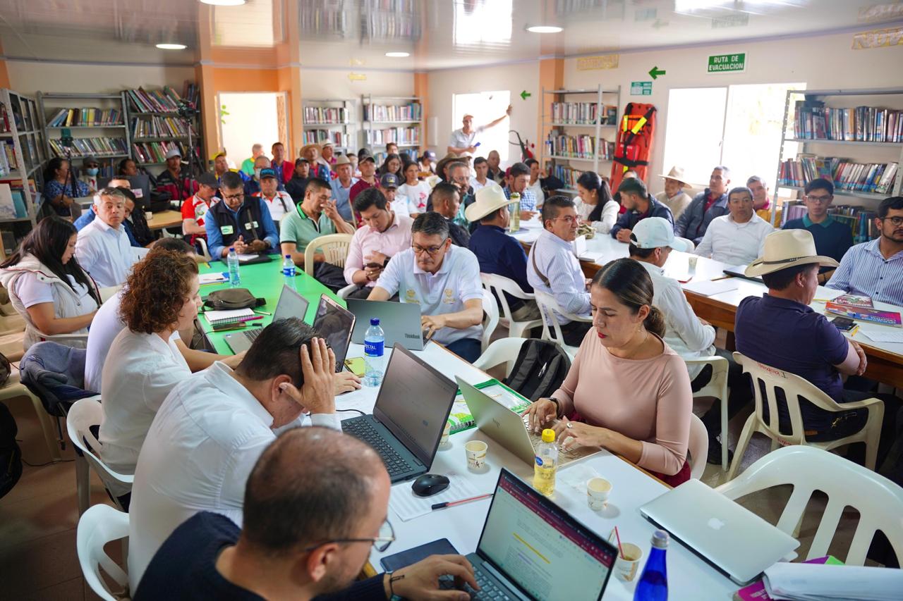 Nuevos acuerdos logrados entre Minambiente y campesinos del Páramo el Almorzadero